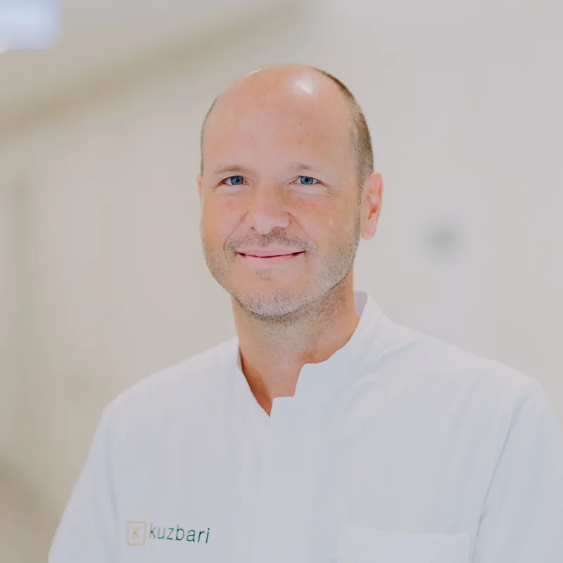 Dr. Andreas Dobrovits